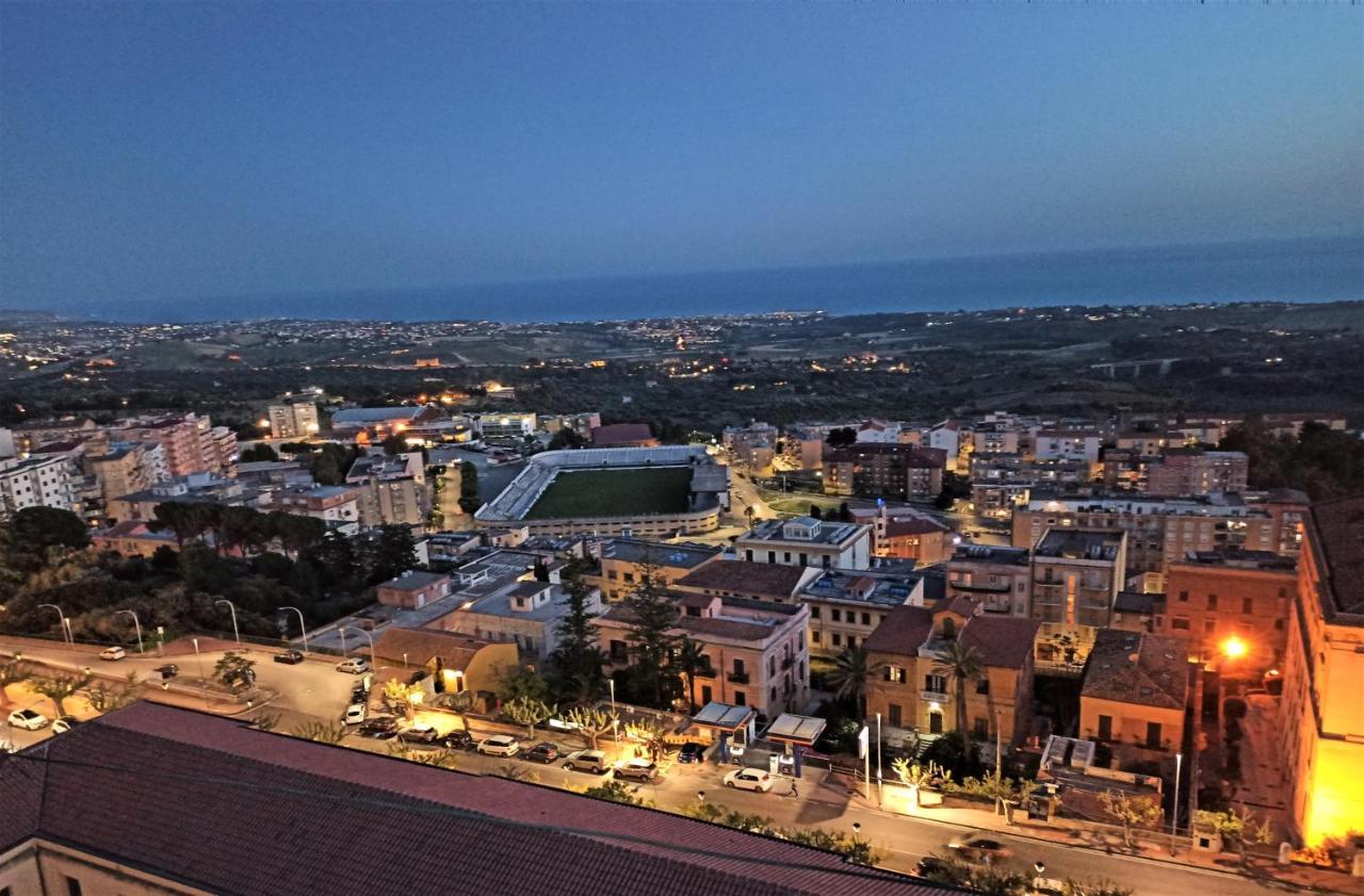B&B Le 4 Stagioni Sul Viale, Belvedere Di Агридженто Экстерьер фото