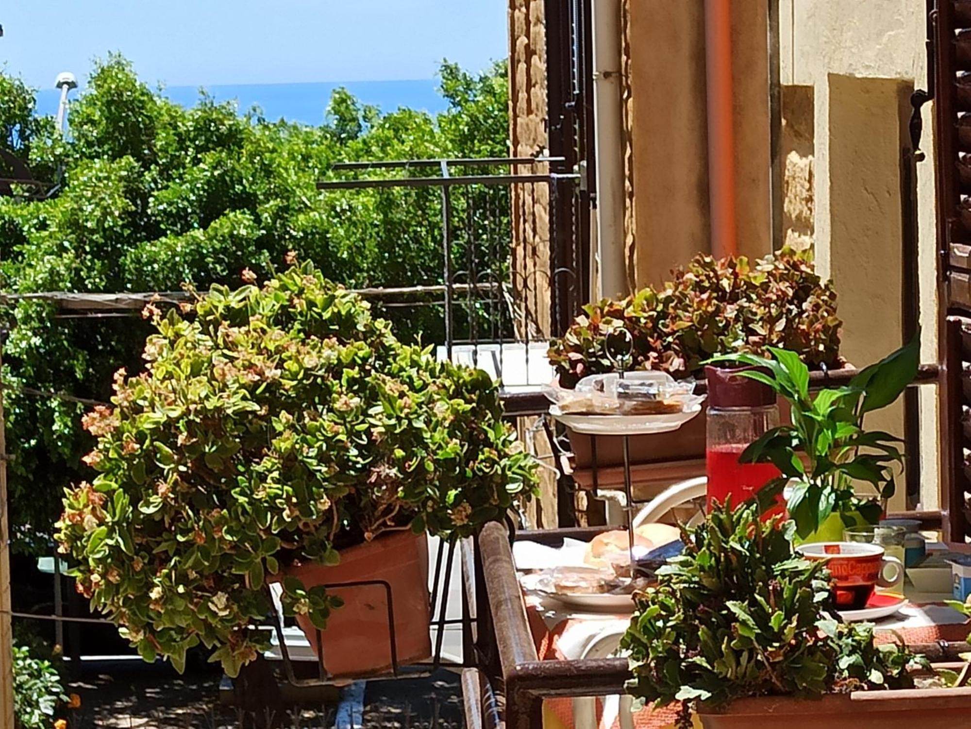 B&B Le 4 Stagioni Sul Viale, Belvedere Di Агридженто Экстерьер фото