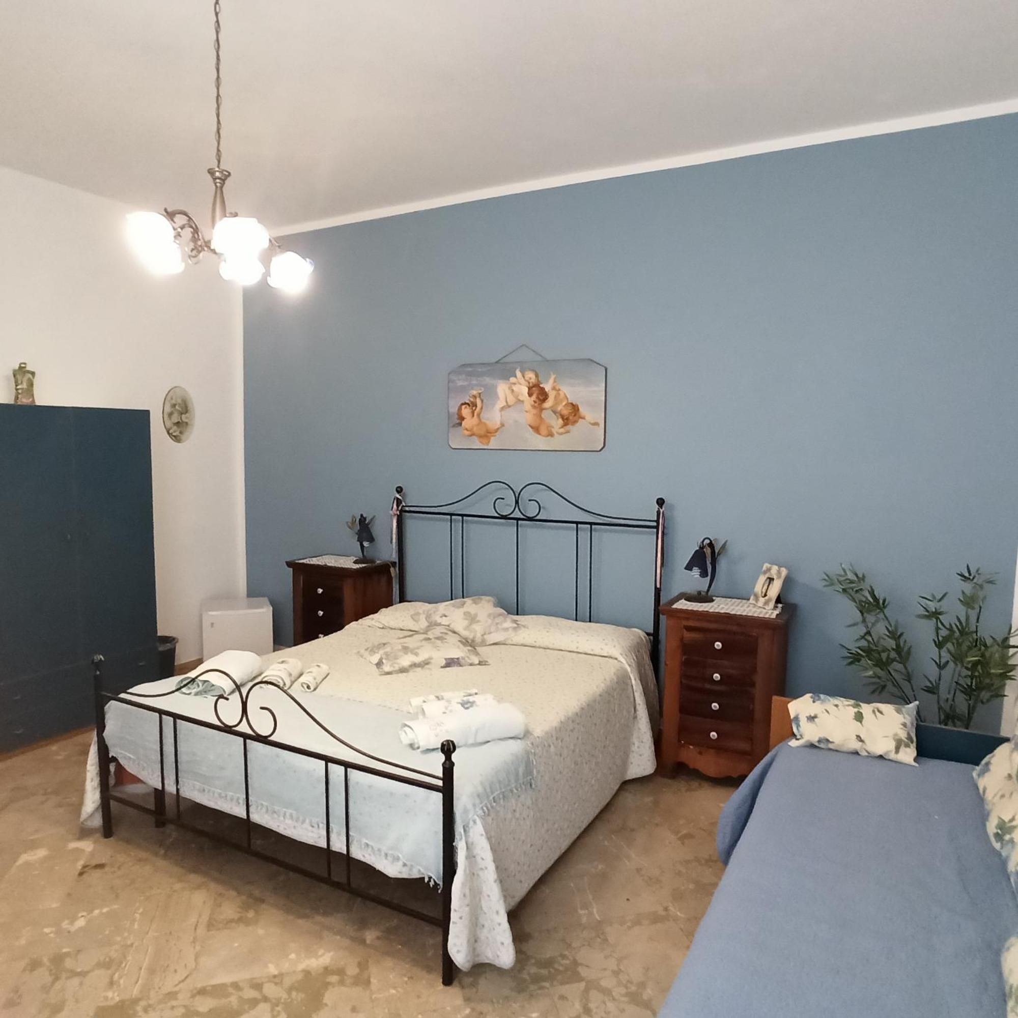 B&B Le 4 Stagioni Sul Viale, Belvedere Di Агридженто Номер фото