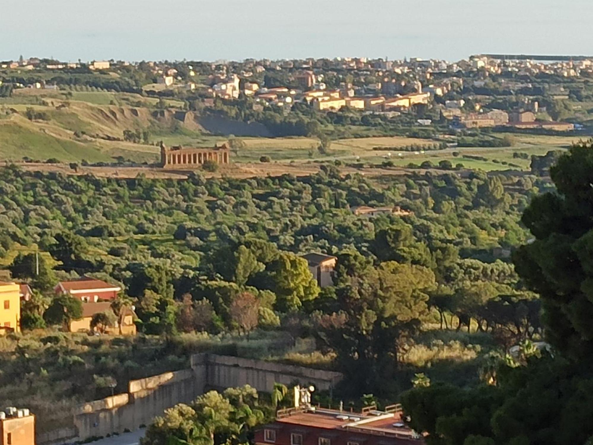 B&B Le 4 Stagioni Sul Viale, Belvedere Di Агридженто Экстерьер фото